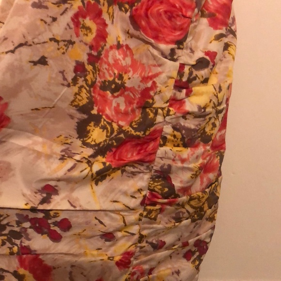 Flower pattern dress - Picture 3 of 5